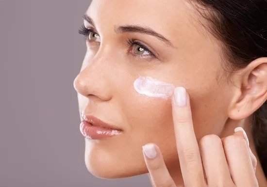 Sunscreen Types And Benefits In Marathi